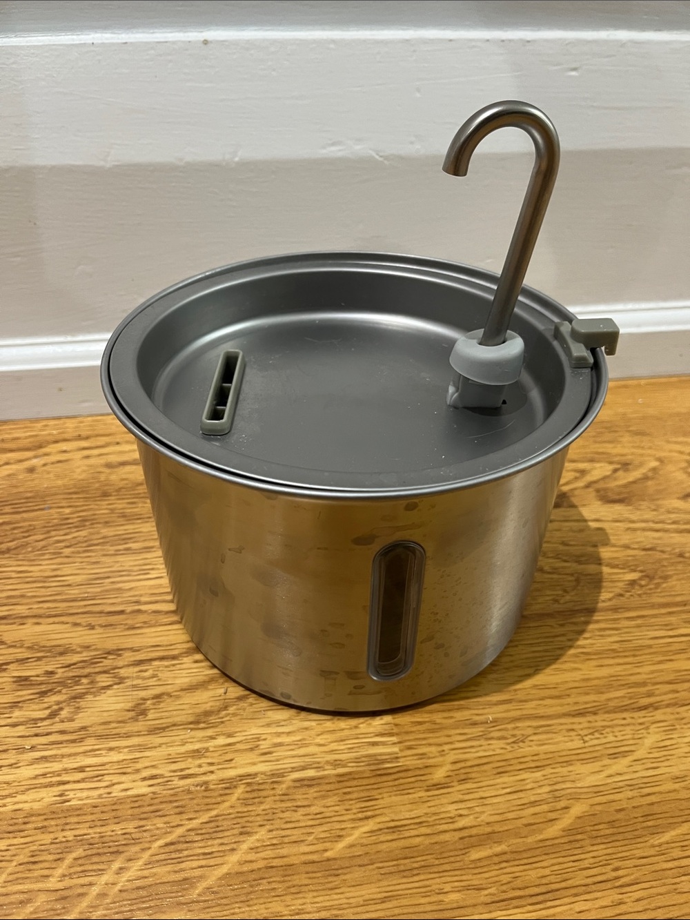 Oneisall Stainless Steel Cat Water Fountain - Silver